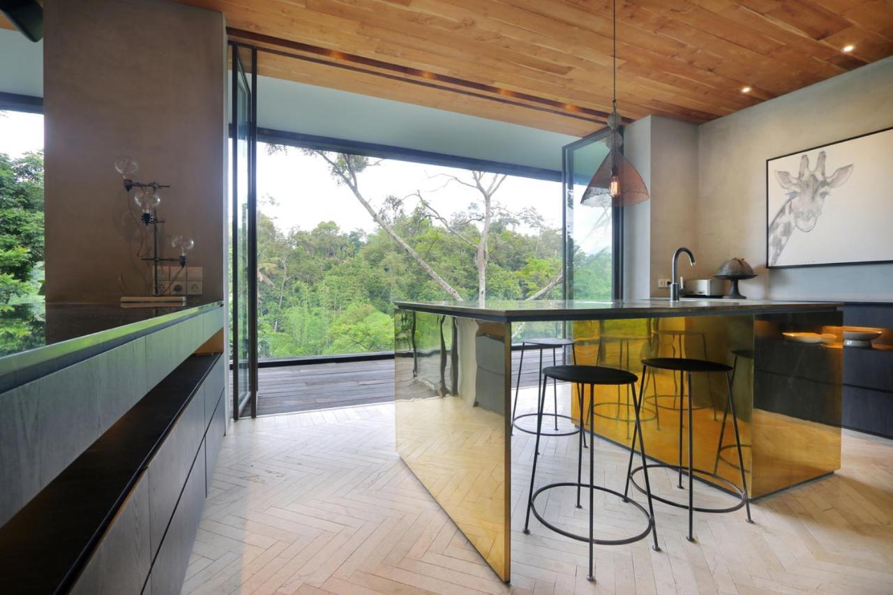 Chameleon Villa Bali Табанан Экстерьер фото